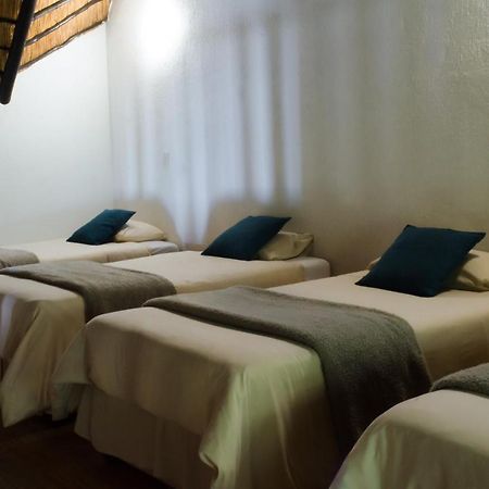 Pensao Guest Lodge Mbombela Bagian luar foto